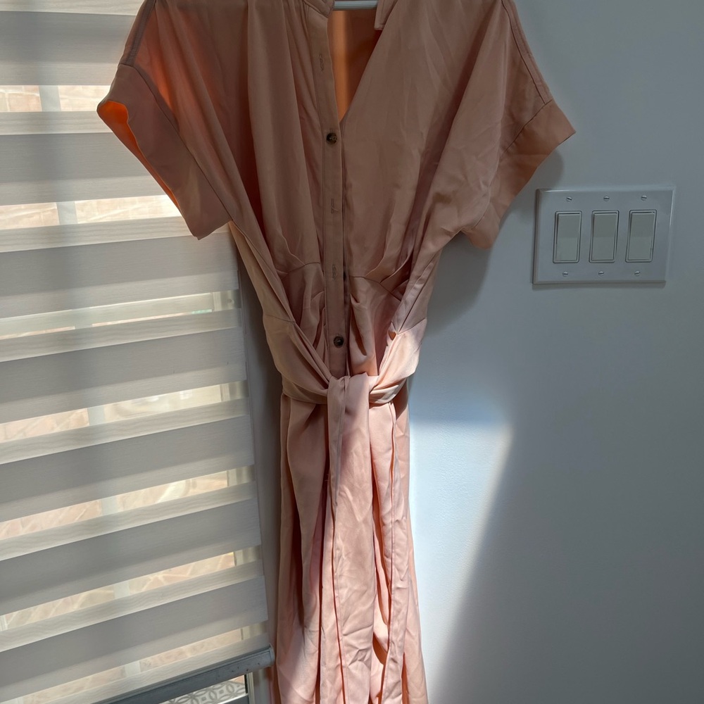 Elegant Peach Button-Down Dress Size Medium